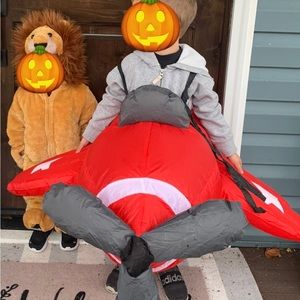 Inflatable airplane costume